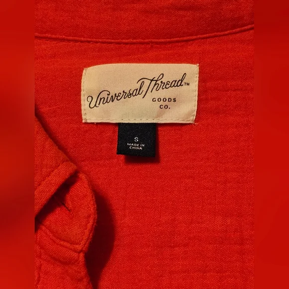 Universal Thread Button Down‎ - Target - Picture 4 of 8